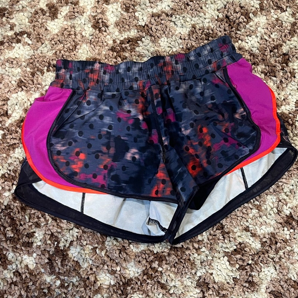 Perfect condition lululemon athletica track that Shorts size 6